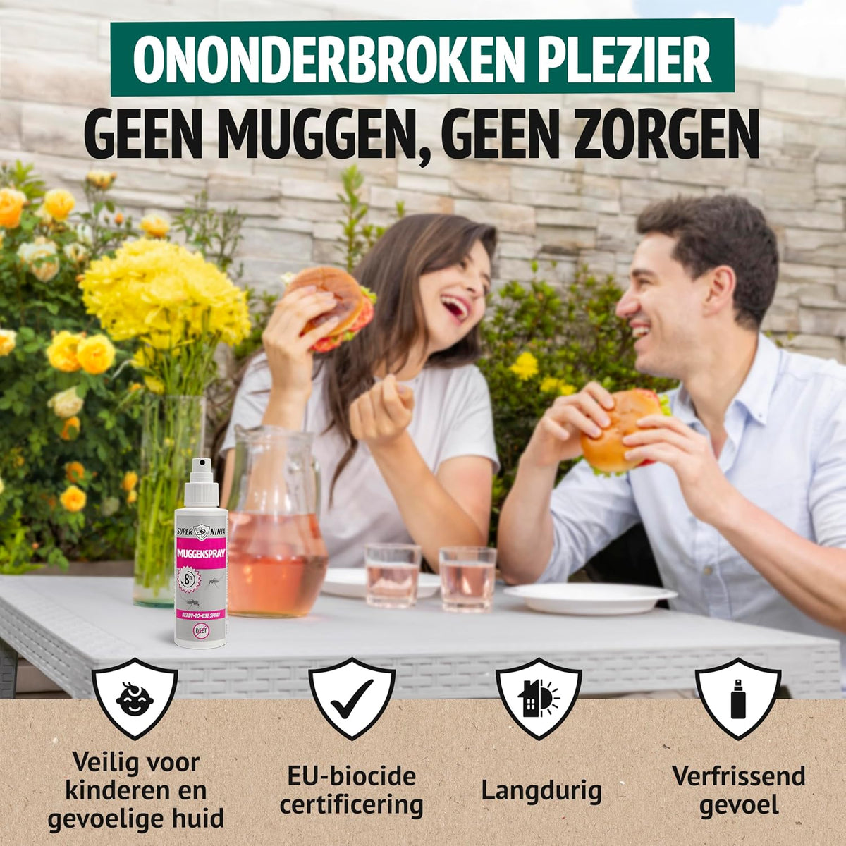 Stel geniet op het terras met de muggenspray op tafel